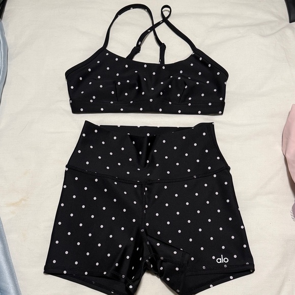 ALO Yoga Black and White Polka Dot Athletic Set - Picture 1 of 1